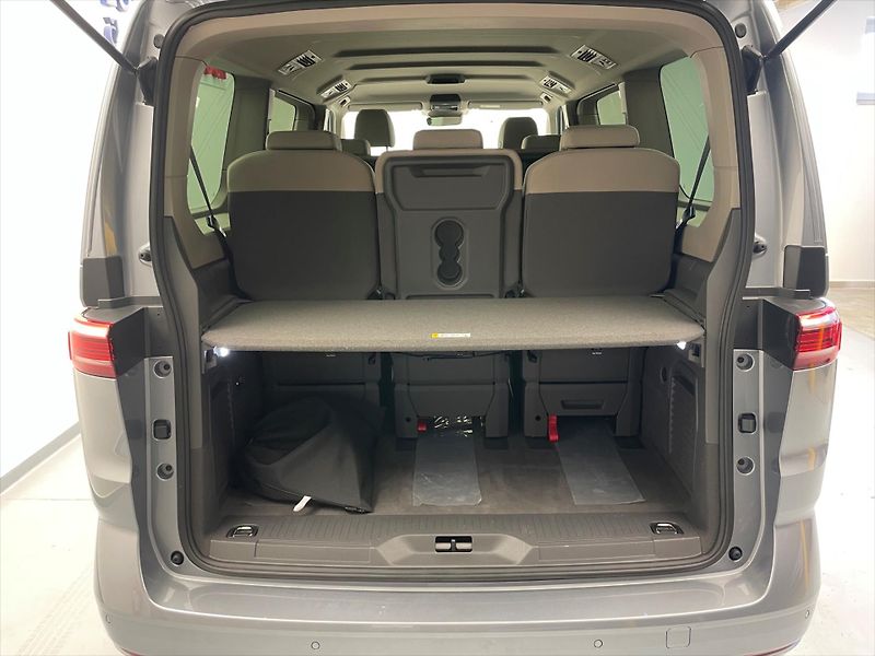 Volkswagen Multivan Long Life 1,5 TSI PHEV 4MOT - fotka 21 z 28