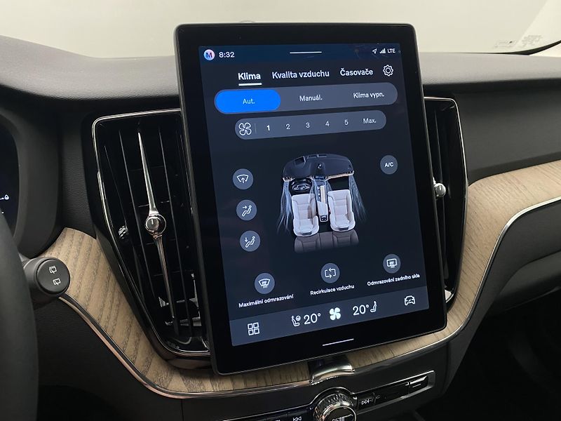 Volvo XC60 T6 AWD RECHARGE DARK PLUS CZ - fotka 42 z 67