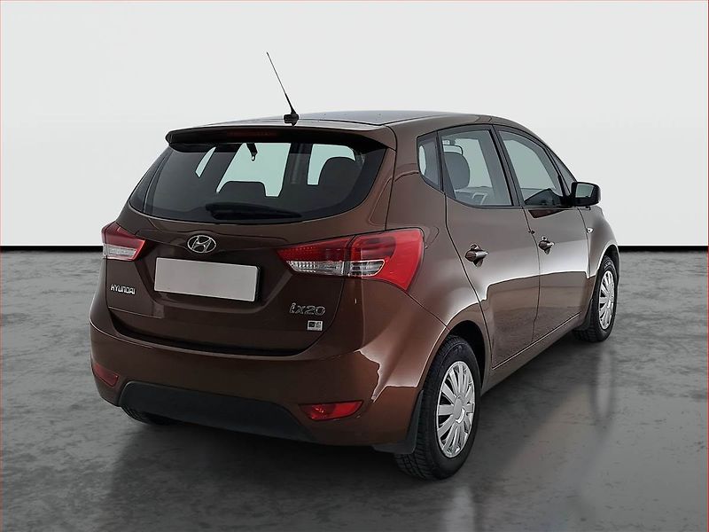 Hyundai ix20 (2013) 1.6 CVVT, Serv.kniha - fotka 5 z 17