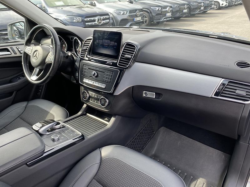 Mercedes-Benz GLE GLE 350d 4M AMG DISTRONIC - fotka 20 z 28