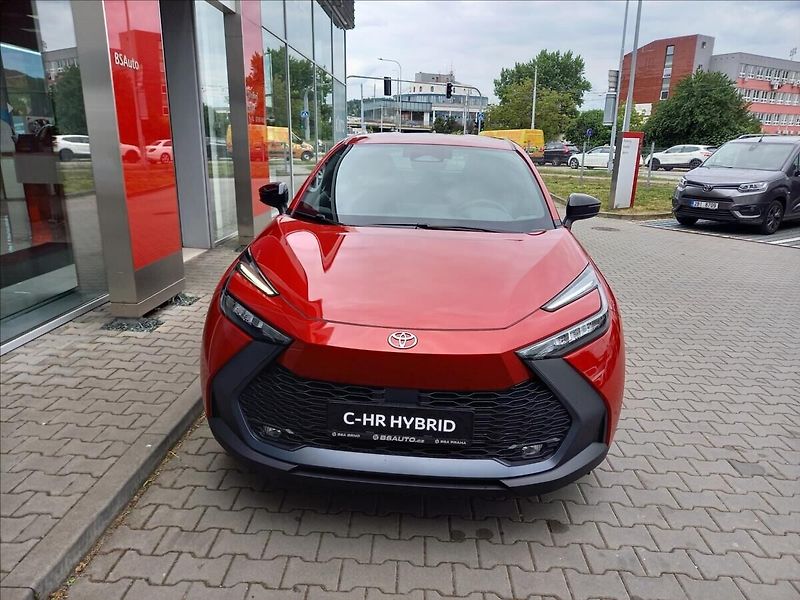 Toyota C-HR 1,8 Comfort - fotka 2 z 15