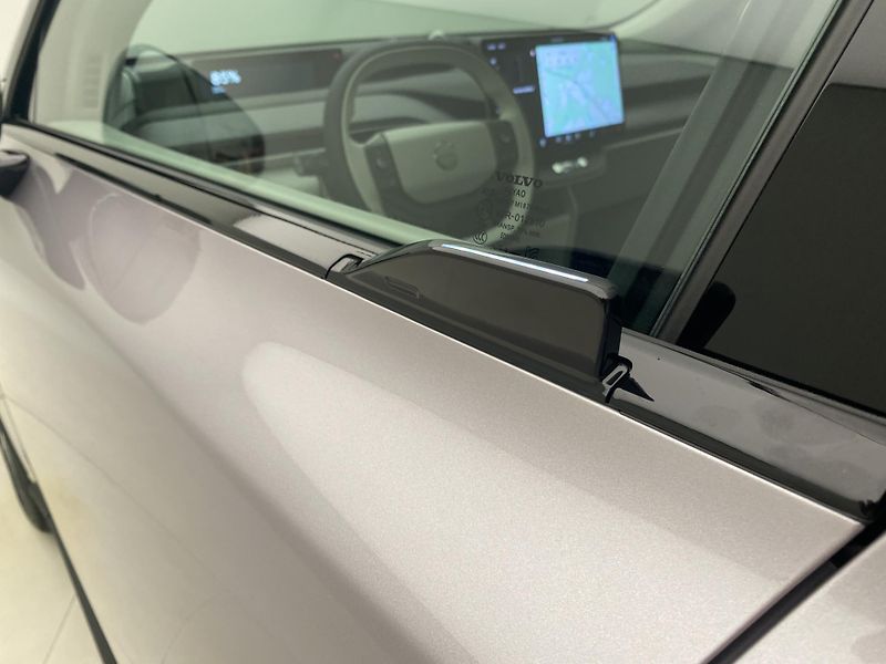 Volvo EX60 (2026) P10 AWD ELECTRIC ULTRA TWIN - fotka 30 z 79