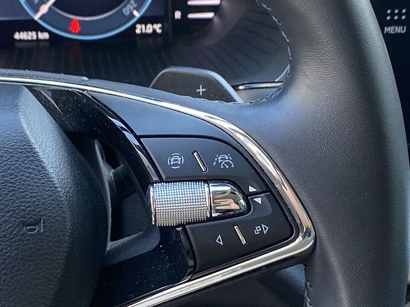 Škoda Octavia (2023) 1.5 TSI M-HEV DSG Style - fotka 18 z 38
