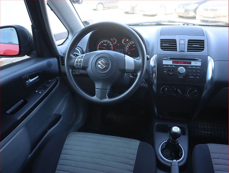 Suzuki SX4 (2012) 1.6 VVT, 4X4, Vyhř. sedaček - fotka 7 z 16