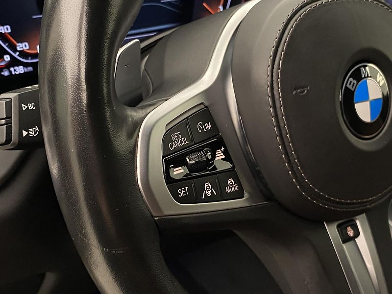 BMW X5 M50D xDrive CZ AUT REZERVACE - fotka 19 z 123