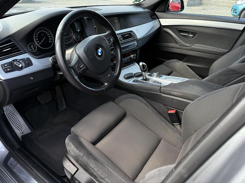 BMW Řada 5 530d (F11) M-paket 180kW - fotka 9 z 21