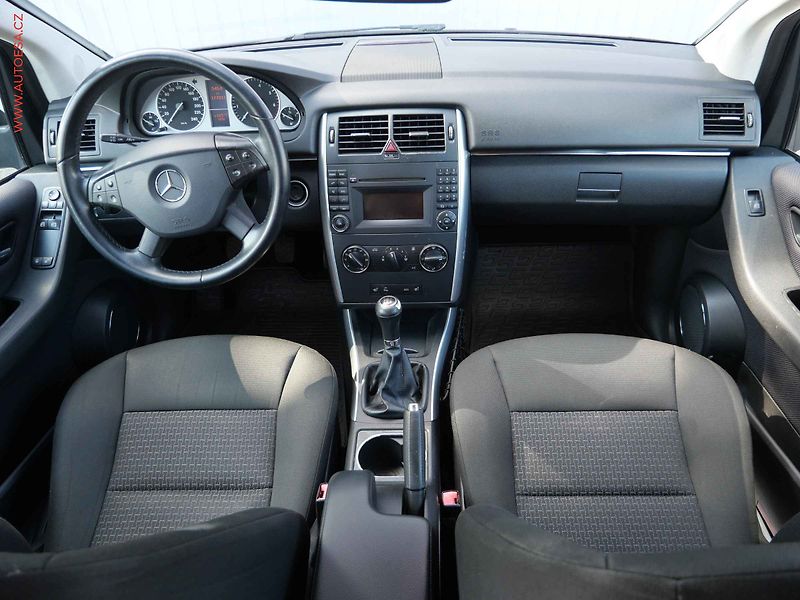 Mercedes-Benz Třídy B (2011) 1.5 B 160, ČR, AC - fotka 8 z 22