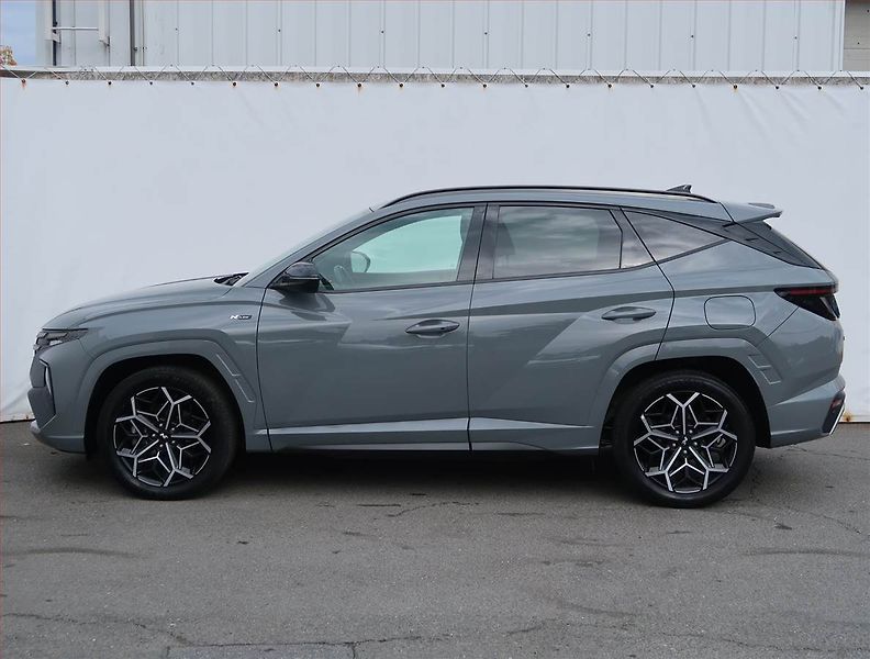 Hyundai Tucson (2023) N-Line 1.6 T-GDI PHEV - fotka 3 z 29