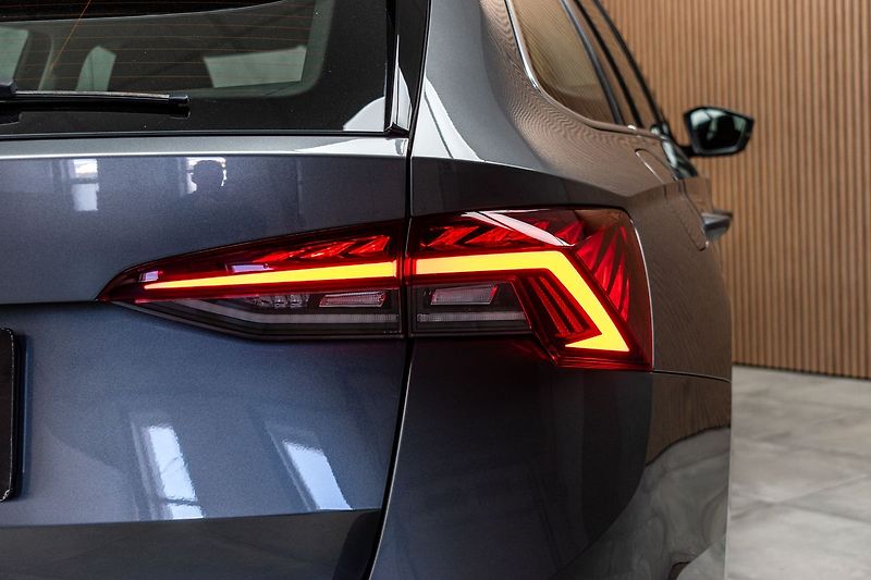 Škoda Octavia 1.5 TSI*REZERVACE* - fotka 34 z 37