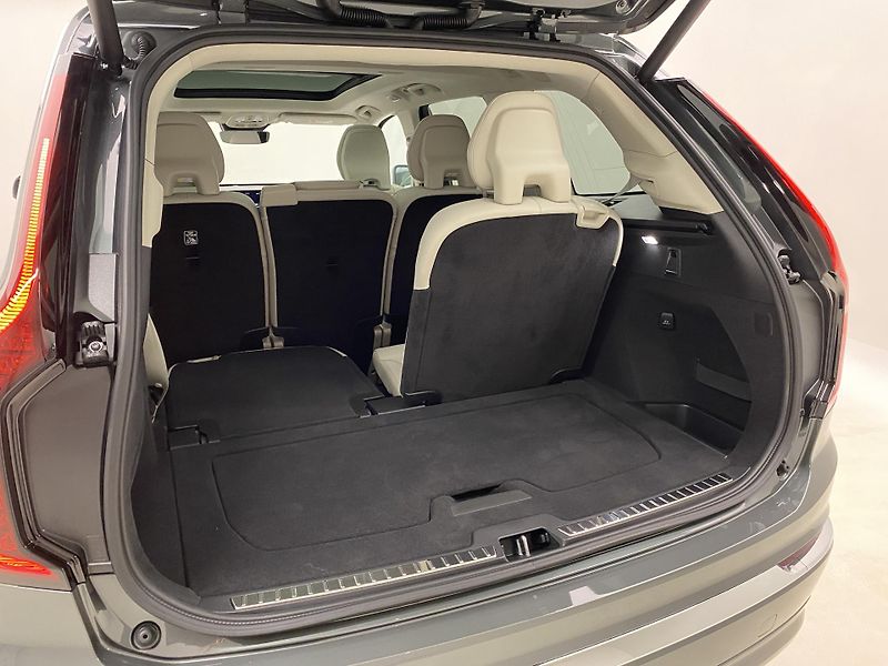 Volvo XC90 (2026) T8 AWD Plug-in BRIGHT PLUS 7m - fotka 24 z 71