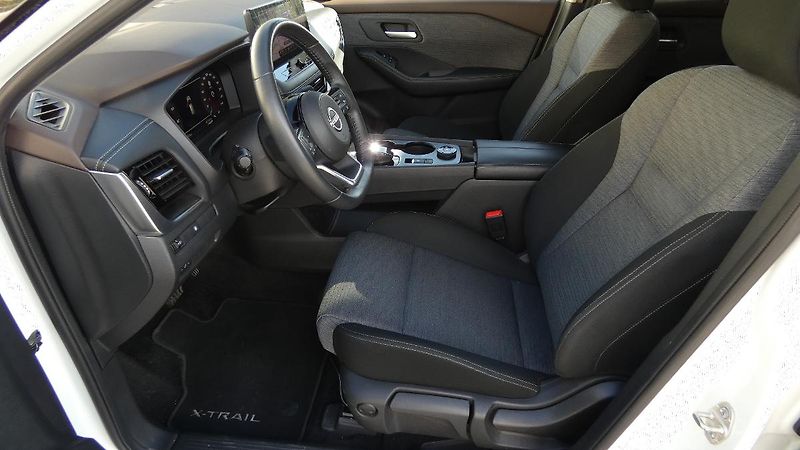 Nissan X-Trail e-POWER e-FORCE 4WD - 213 k CO - fotka 18 z 22