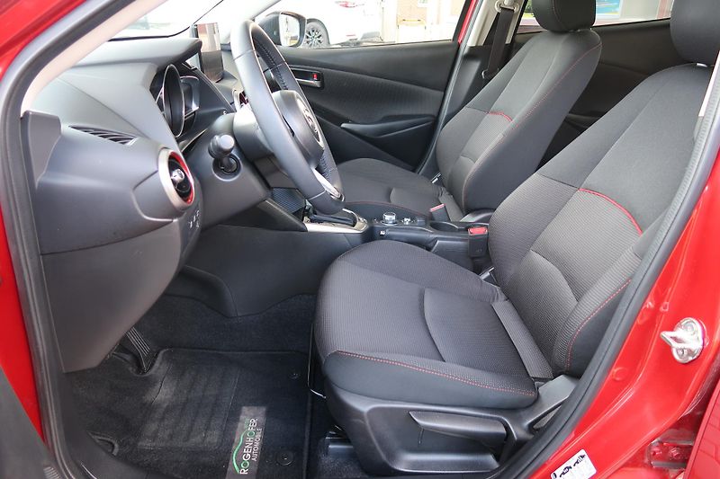Mazda 2 1,5 G90 AT, kamera, záruka - fotka 13 z 34