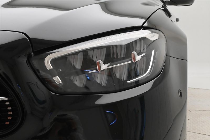 Mercedes-Benz Třídy E 2,0 220D 147kW 9G-TRONIC Záruk - fotka 28 z 30