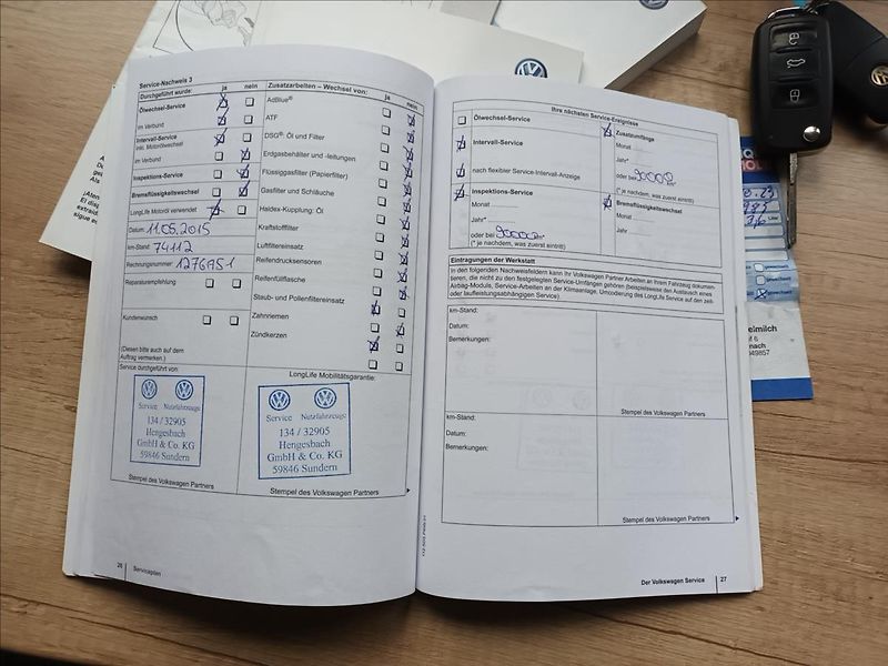 Volkswagen Touran 1,4 TSI,SERVIS,TAŽNÉ,VÝHŘEV - fotka 36 z 43