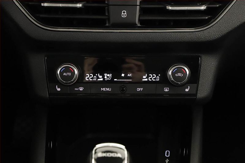 Škoda Kamiq (2020) Style 1.5 TSI, Automat - fotka 13 z 20
