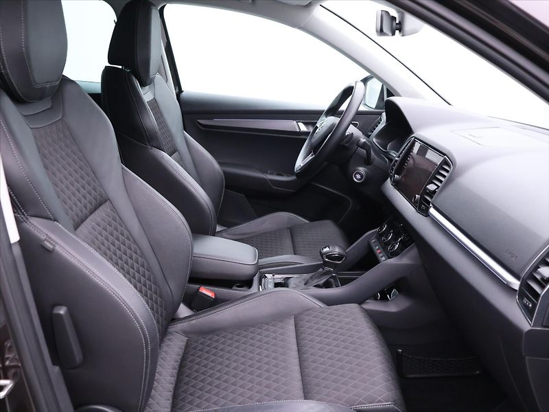 Škoda Karoq 2,0 TDI 110kW DSG CZ Style+ - fotka 15 z 40