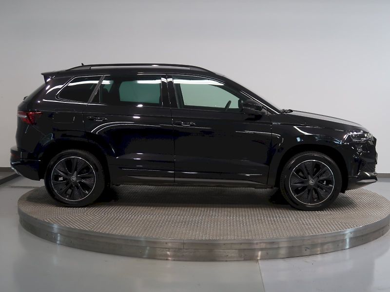 Škoda Karoq (2026) SPORTLINE 1.5TSI 110KW DSG TAŽ - fotka 8 z 42