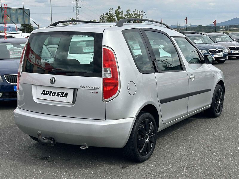 Škoda Roomster (2007) 1.6 16V - fotka 4 z 16