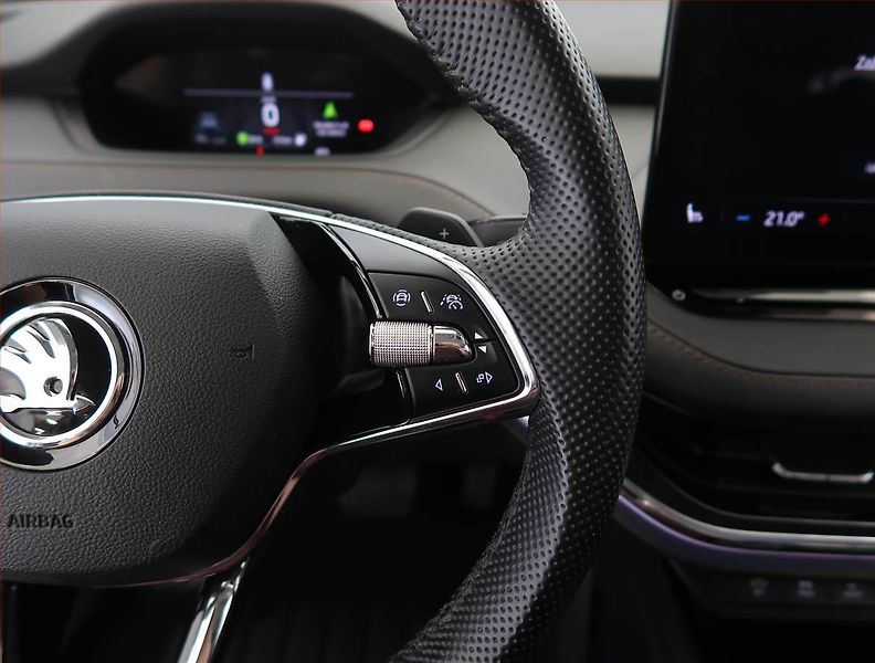 Škoda Enyaq (2021) iV 80 (82 kWh), SoH 90% - fotka 26 z 34