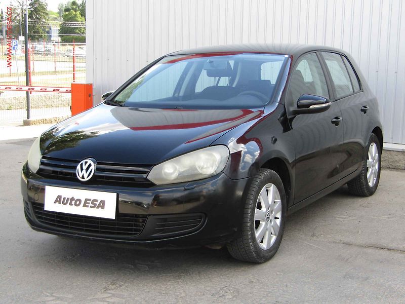 Volkswagen Golf (2009) 1.4 MPI, AC, výhřev sed - fotka 3 z 15