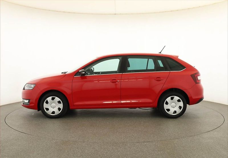 Škoda Rapid (2017) Spaceback 1.0 TSI, Serv.kniha - fotka 3 z 17
