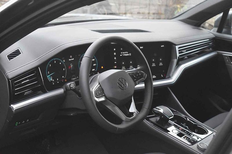 Volkswagen Touareg je dobře vymyšlené velké SUV.