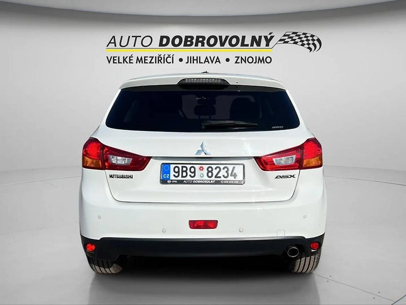 Mitsubishi ASX 2.2 Di-D (110kW) 4WD AT6/8234 - fotka 7 z 50