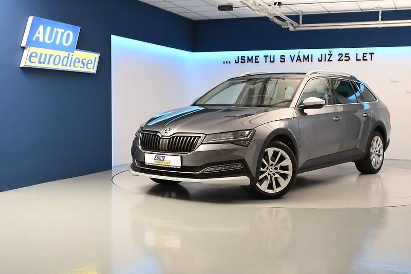 Škoda Superb (2023) 2.0 DSG 4x4 SCOUT Matrix LED T - fotka 2 z 40
