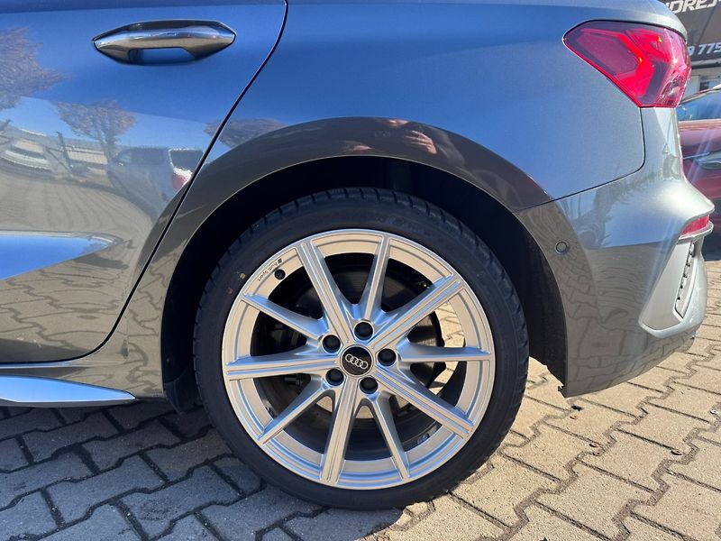 Audi S3 (2022) QUATTRO 2,0 TFSI 228 KW 1 MAJ - fotka 15 z 50