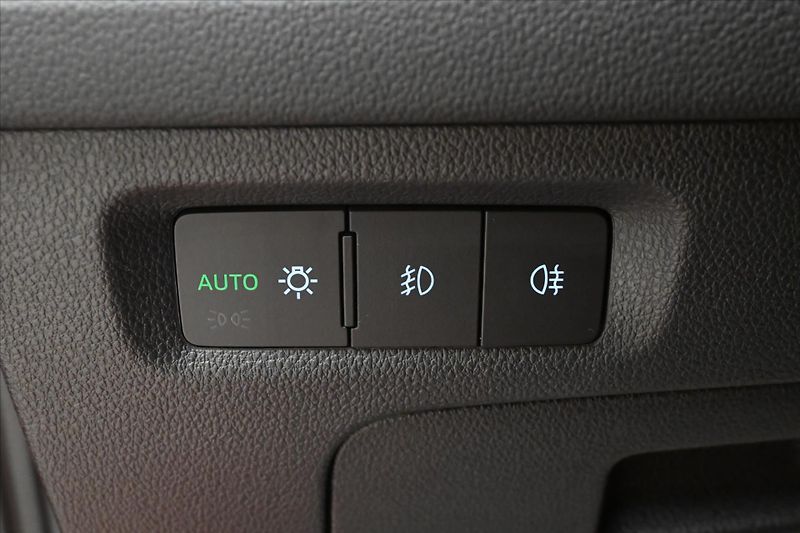 Škoda Octavia 2,0 TDI 110kW DSG VIRTUAL NAVI - fotka 25 z 29