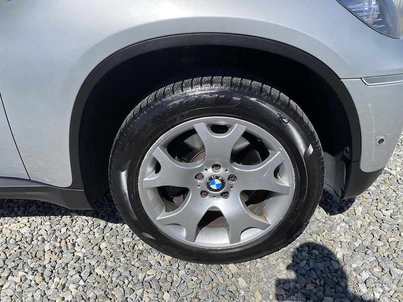 BMW X6 4.0D 4x4 310PS FULL CZ DPH 1A! - fotka 66 z 166
