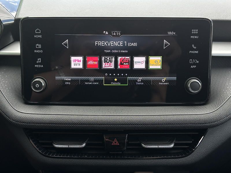 Škoda Fabia 1.0TSi 95PS LED V.Cockpit Clim - fotka 21 z 34