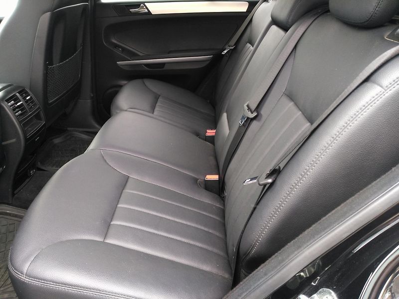 Mercedes-Benz Třídy M ML 280 CDI /140 kW/ - fotka 9 z 38