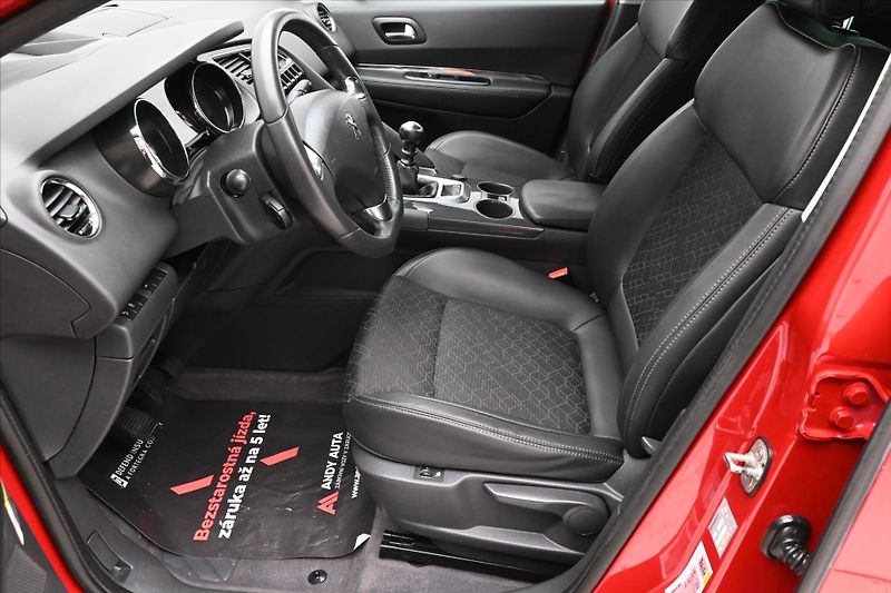 Peugeot 3008 1,6 HDI 84 kW ALLURE Záruka až - fotka 13 z 30