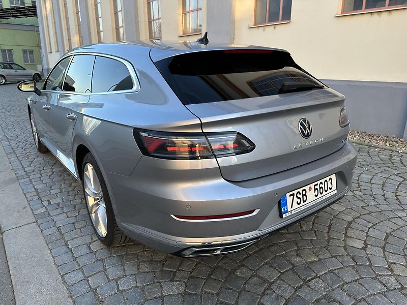 Volkswagen Arteon 2,0 TSI 206 KW R Line kam.360 - fotka 14 z 24