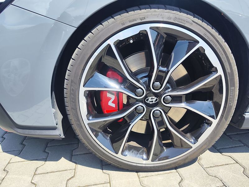 Hyundai i30 2.0 T-GDi/202kW N Performace - fotka 35 z 38