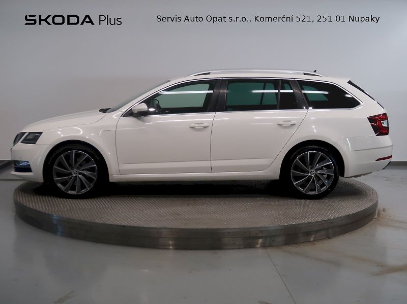 Škoda Octavia (2019) LAURIN&KLEMENT 2.0TDI 135KW 4x - fotka 3 z 40