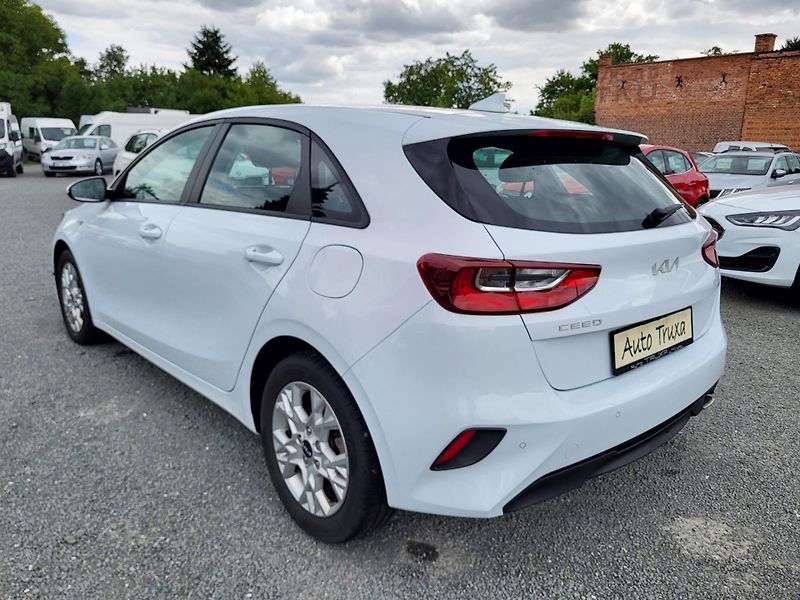 Kia Ceed 1.5 T-GDI 118kW *ČR - fotka 3 z 47