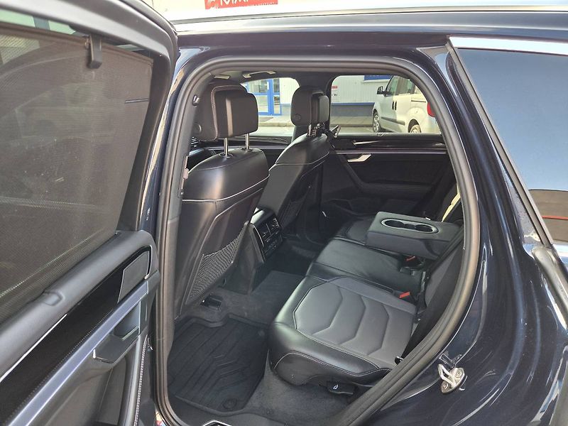 Volkswagen Touareg (2024) 3.0 TDI DSG - fotka 39 z 51