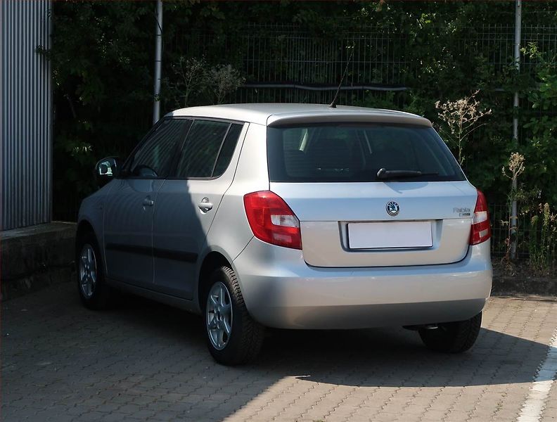 Škoda Fabia (2008) 1.2, nová STK, plně pojízdný - fotka 4 z 16