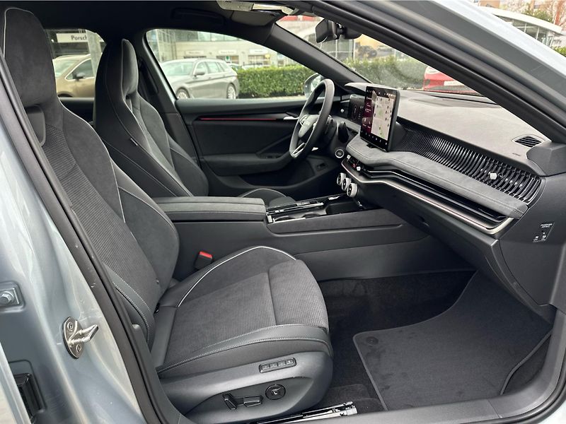 Škoda Superb (2026) 2,0 TDI 110 kW 7-stup. automat - fotka 22 z 24
