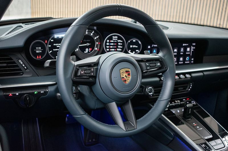 Porsche 911 992 TURBO*CERAMIC*APPR*PPF*ČR* - fotka 21 z 61