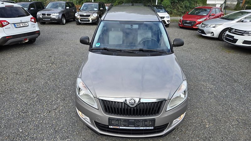 Škoda Roomster 1.4 16V ACTIVE +EDITION 1.MAJ. - fotka 14 z 35