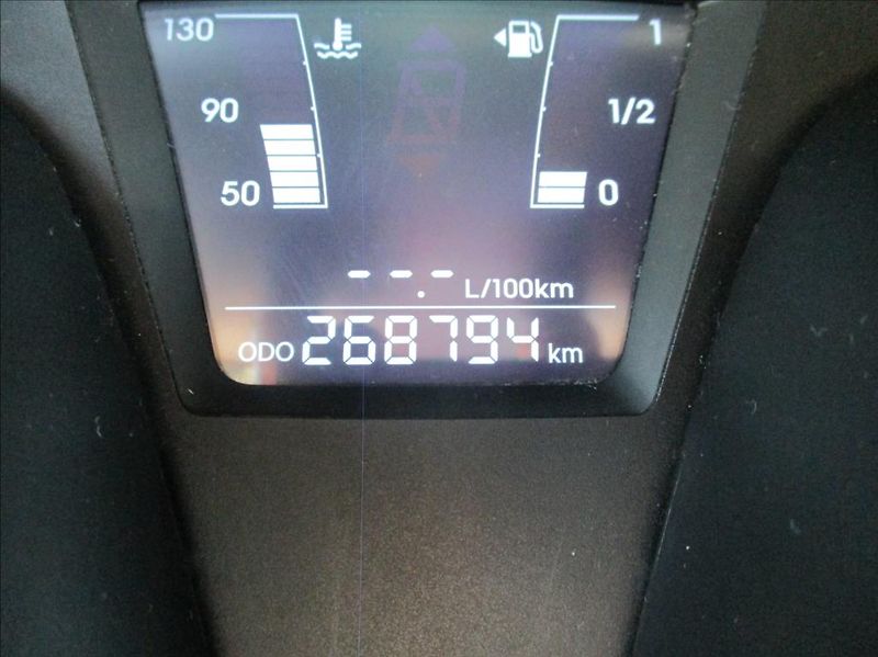 Hyundai ix20 1,6 CVVT, digiklima,servis,CZ, - fotka 19 z 39