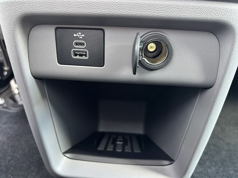Ford Tourneo Custom Active L1, Tourneo, 2.5 Durate - fotka 27 z 42