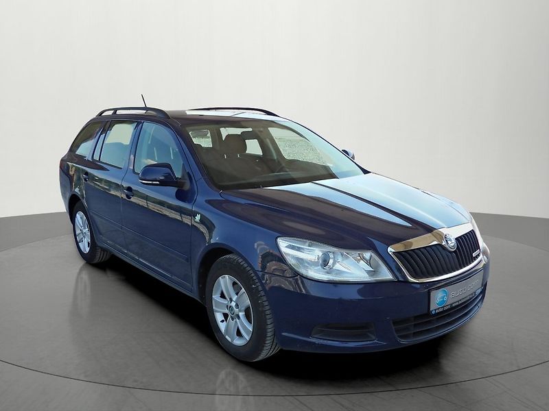 Škoda Octavia 1.6TDI Ambition Serviska - fotka 6 z 35