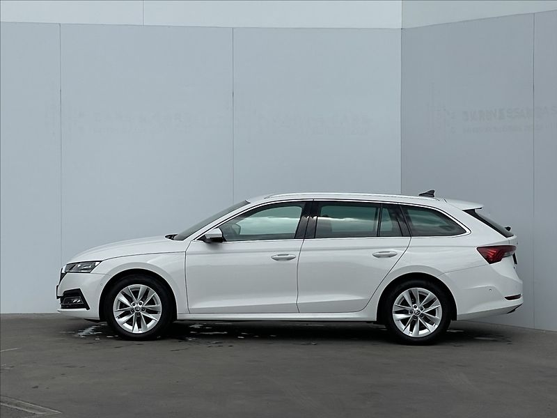 Škoda Octavia 2,0 TDI DSG Style Plus TAŽNÉ - fotka 2 z 24