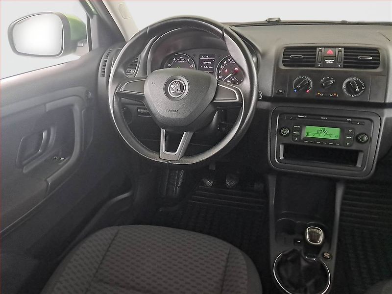 Škoda Fabia (2013) Ambiente 1.2 TSI - fotka 7 z 17