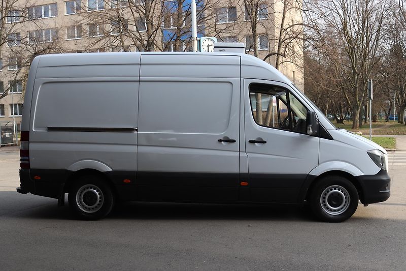Mercedes-Benz Sprinter 310 CDI / S KAWA L2H3 CHLADÍCÍ - fotka 9 z 39