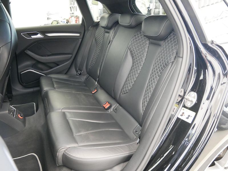 Audi S3 - fotka 25 z 26